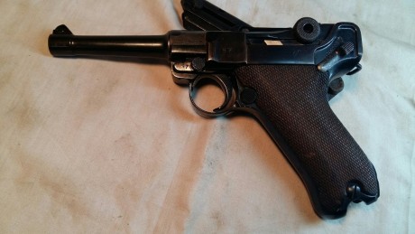 Vendo Luger P O8 de 9mm para inutilizada por fresado en recamara para poner en Libro de Coleccionista 01