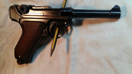 Vendo Luger P O8 de 9mm para inutilizada por fresado en recamara para poner en Libro de Coleccionista 10