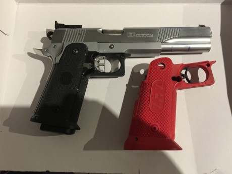 Vendo dos pistolas  es una sti trojan de 6 pulgadas lleva disparador infinity y el original de sti,tambien 01