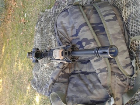   Buenas tardes

Pongo a la venta esta carabina:

S&W MP15 MOE TAN en calibre 22LR
Impecable estado 20