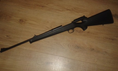 VENDO  este precioso Rifle Blaser R93 offroad, calibre 30/06  como nuevo.. Agrupa de miedo.
Regalo funda 01