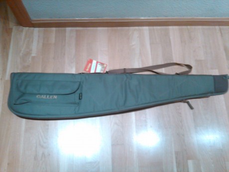 Vendo estas dos fundas para rifle con visor, una de ellas es nueva sin estrenar y la otra solo se ha utilizado 01