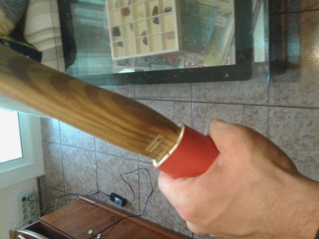 long bow en buen estado es bastante suave se regalan flechas con plumas naturales se cambia por material 01
