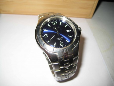 Vendo reloj CITIZEN en perfecto estado con solo leves marcas de uso:

Reloj Citizen.
Colección Quartz.
Maquinaria 01