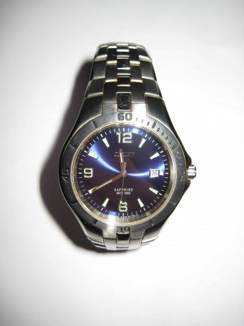 Vendo reloj CITIZEN en perfecto estado con solo leves marcas de uso:

Reloj Citizen.
Colección Quartz.
Maquinaria 00
