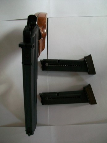 En Madrid se vende pistola Astra TS-22, calibre 22 L.R., perfecto estado de funcionamiento, dos cargadores. 00