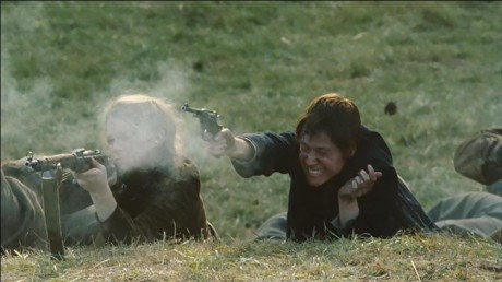 Compañeros,

En vista de las ganas de algunos (Elcafe, Wilcow, Vrakk, etc) por adivinar armas de películas 50