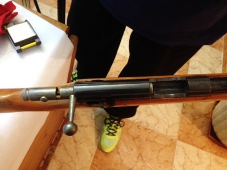 Vendo mi colección de armas completa incluido armero.

Armero: 8 armas con visor 140 x 52 x 32 cm, sin 32