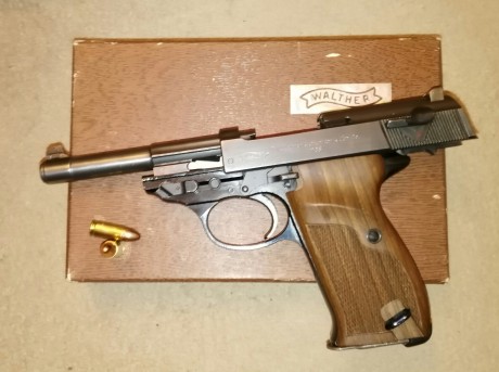   Vendo esta magnífica P38 de 1978 (Marcajes Ulm HI). Con 3 cargadores, caja original con prueba de tiro 12