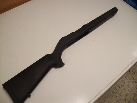 Un amigo me pide que ponga en este foro la oferta de venta de una culata Hogue, que adquirió para sustituir 12