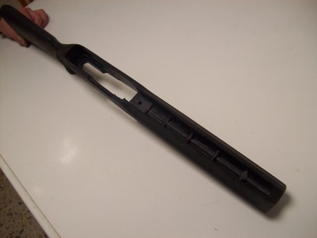 Un amigo me pide que ponga en este foro la oferta de venta de una culata Hogue, que adquirió para sustituir 11