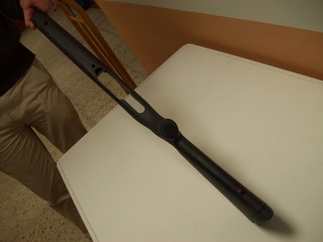 Un amigo me pide que ponga en este foro la oferta de venta de una culata Hogue, que adquirió para sustituir 10