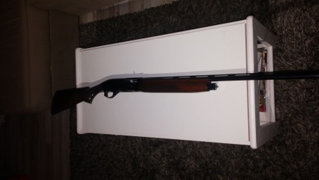 Vendo Benelli Montefeltro cal 20/76 cañón de 66cm, 5 chokes, cuñas para ajustar culata y su maletin. Precio 02