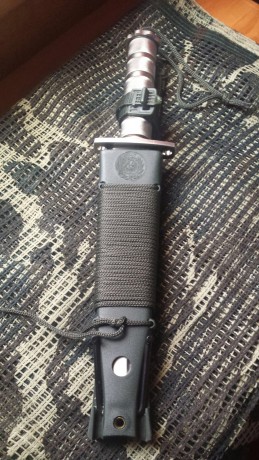 Vendo esta réplica exacta de un cuchillo Aitor Jungle King 1, nunca se ha usado, tiene un buen filo sólo 02