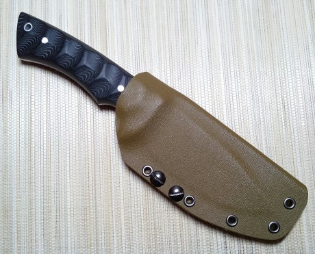 En venta dos fundas de kydex color marron de 2 mm para cuchillo Muela Rhino y Leatherman Wave.
Precios:24 00