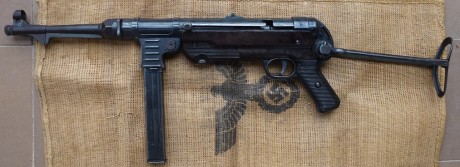 Hola. Pongo en venta mi subfusil alemán "MP-40" bnz. 43, el subfusil esta inutilizado únicamente 01