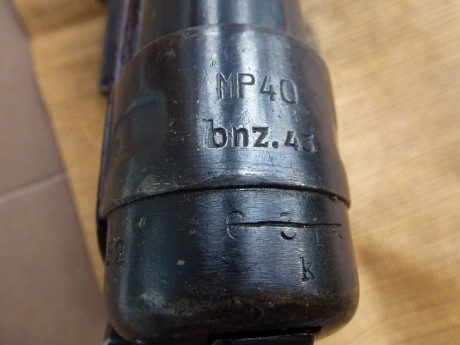 Hola. Pongo en venta mi subfusil alemán "MP-40" bnz. 43, el subfusil esta inutilizado únicamente 11
