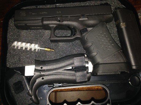 Vendo Glock 17 9x19 cuarta generación comprada en Mayo del 2015, miras de tritium metal,originales y otra 02