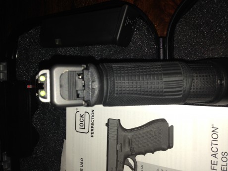 Vendo Glock 17 9x19 cuarta generación comprada en Mayo del 2015, miras de tritium metal,originales y otra 01