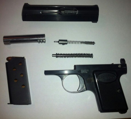 La Browning Baby es una de las mejores  pistolas  pequeñas y fiables jamás fabricadas en calibre 6,35 30