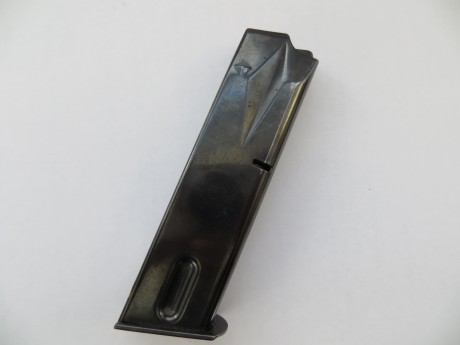 Cargador Llama M82, 30€. 02