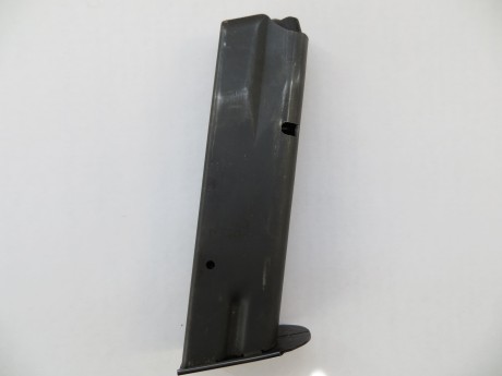 Cargador CZ75 25€ 01