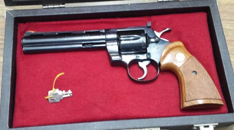 Vendo colt Piton de 6 calibre 357 en buen estado con maletin (el maletin no es original y esta regular)
El 00