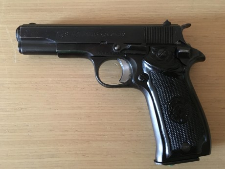 Vendo pistola Star Super S del 9 corto, en muy buen estado y con pocos disparos. 70€ 00