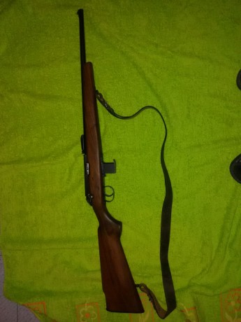 Un compañero del club vende la siguiente arma 

Carabina de cerrojo Onena del 9PB, en perfecto estado, 01