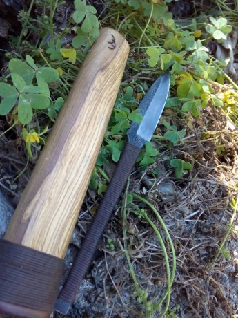 ENZO TRAPPER95- Micarta de yute o saco.
95 euros portes a cargo del comprador.Apenas uso y en estado impecable.
-------------------------------------------------------
KUNAI 01