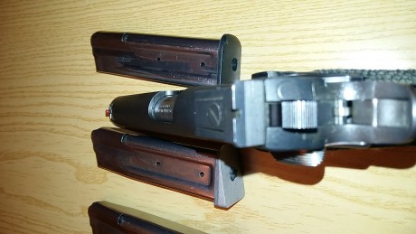 Debido a la defuncion de uno de los socios de nuestro club. Ponemos a la venta alguna de sus armas (lo 20