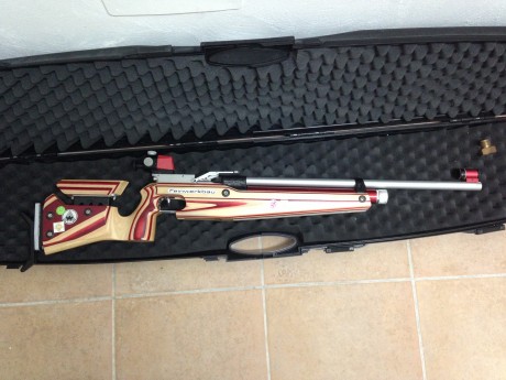 Vendo carabina Feinwerkbau de competicion aire comprimido 4,5 ,modelo 700 junior de madera
en muy buen 00