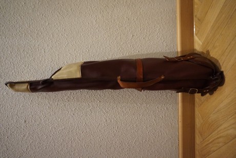 Hola 
Vendo escopeta paralela de la conocida y prestigiosa marca Martín Ugarteburu, modelo 108. Año 1947. 02