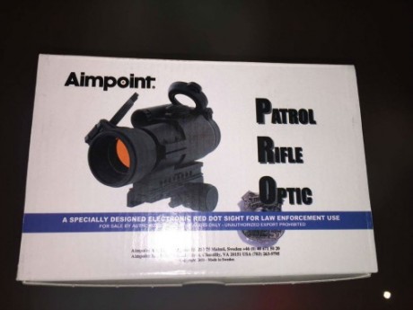 se vende visor punto rojo , marca Aimpoint , modelo PRO , con los siguientes accesorios , tapas delantera 02