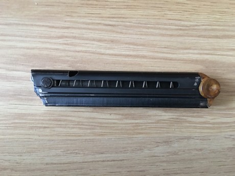 Se Vende Cargador de P.08 (Luger) en muy buen estado, contesto por privado 00