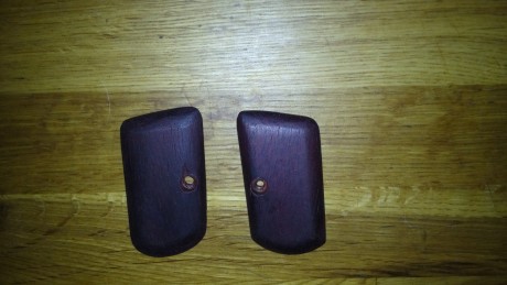 -Cargador Astra 300 no original Astra (funciona bien):20€.
-Cargador Astra constable 22lr, capacidad 10 01