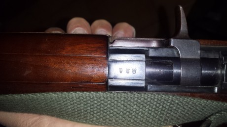 VENDO CARABINA ERME WENKE CAL. 22 . GUIADA EN E
POR  200  eur. CON 2 CARGADORES 12
