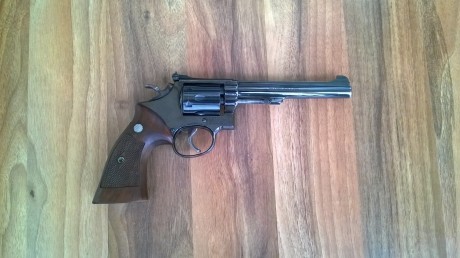 Vendo Revolver S&W k17 22 lr en perfecto estado
Incluyo unas cachas más anatómicas que las originales 00