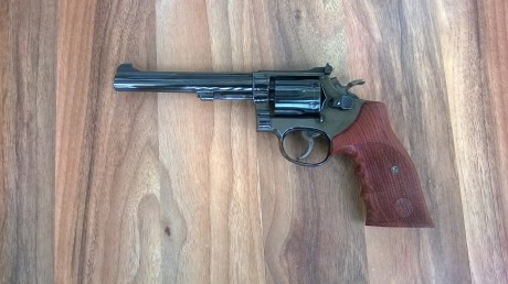 Vendo Revolver S&W k17 22 lr en perfecto estado
Incluyo unas cachas más anatómicas que las originales 21
