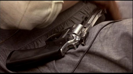 Compañeros,

En vista de las ganas de algunos (Elcafe, Wilcow, Vrakk, etc) por adivinar armas de películas 130