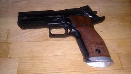 Buenas tardes.
Veo que sig sauer fabrica un kit del 22lr para sus armas. Me gustaría saber si puede montarse 10