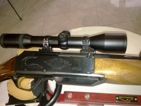 Poco que decir de este mitico rifle. Se encuentra practicamente sin uso. Incorpora monturas completas 00