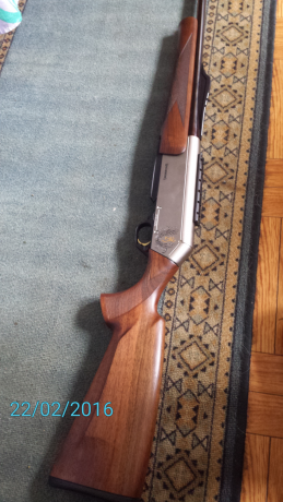 Se vende browning long track hunter calibre 338 .sin estrenar.comprado nuevo hace unos meses.ni siquiera 61