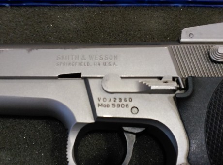 HOLA, VENDO PISTOLA SMITH & WESSON, 9 MM PARABELLUM, MODELO 5906.
ESTÁ POCO USADA. ES UNA GOZADA.
INCLUYE 01