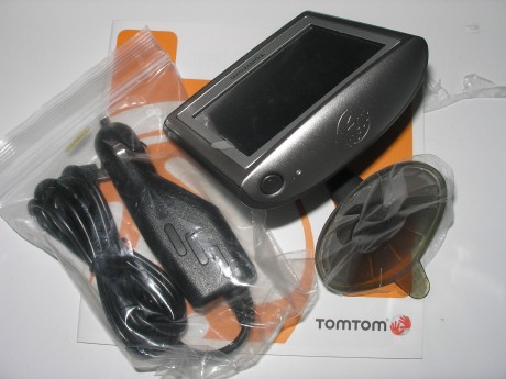 Saludos...Vendo GPS Tomtom One (3ª Generación 512 m), con cargador de coche. No se ha usado nunca.

42 01
