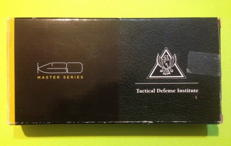 Nunca  utilizado   , la caja (usada)... trae manual , una llave y 2  tornillos pido 30€ más envío. 01