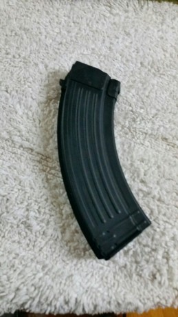 Hola a todos, cargadores en venta para AK47 20160225_184027_resized_1 (1).jpg 
2 Cargadores de 30 y 1 01