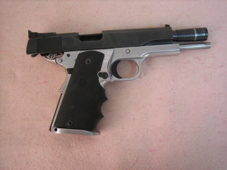  VENDO Paraordnance mod. P14-45
 Excelente estado, uso normal, sin rayaduras 
externas. Guiada en F.  01