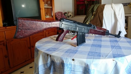 vendo fusil vz inutilizado con certificado de la guardia civil necesario libro de coleccionista, precio 02