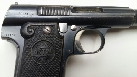 Vendo Pistola Astra 400 en Libro de Coleccionista, la Pistola esta perfecta como se puede ver en las fotos 22